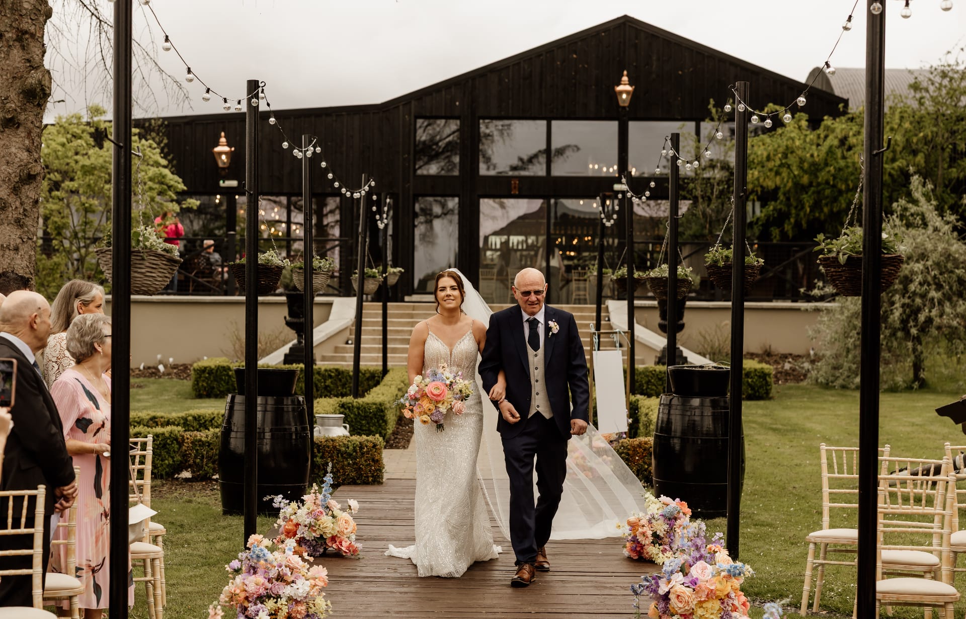 Outdoor ceremony aisle